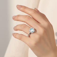 Chic Swivel Ring Lifestyle